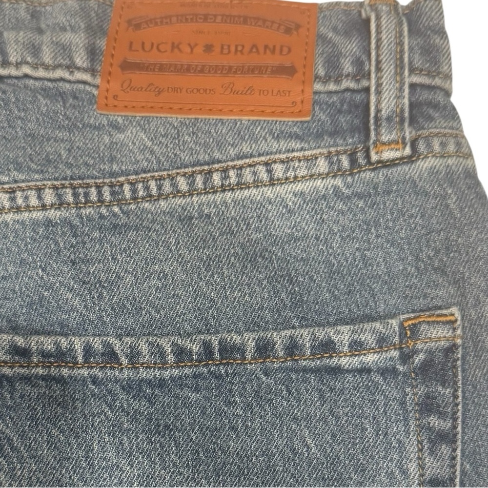 LUCKY BRAND Athletic Light Wash Straight 410 Blue Denim Jeans NWT 34/30 - Picture 6 of 8